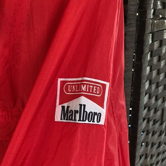 NWT Vintage Marlboro Windbreaker Jacket /Fanny Pack Combo - Picture 4 of 11